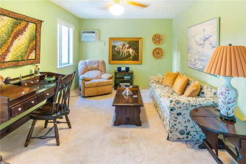 Купить виллу или дом в Майами, Флорида 4 спальни, 275.18м2, № 2043593 - фото 24