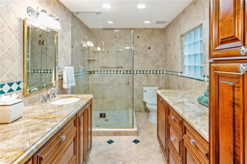 Купить виллу или дом в Майами, Флорида 4 спальни, 275.18м2, № 2043593 - фото 10