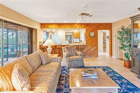 Купить виллу или дом в Майами, Флорида 4 спальни, 275.18м2, № 2043593 - фото 16