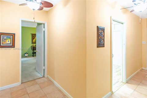 Купить виллу или дом в Майами, Флорида 4 спальни, 275.18м2, № 2043593 - фото 23