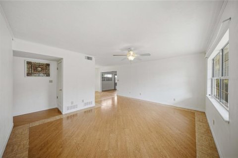 Villa ou maison à vendre à Ocala, Floride: 4 chambres, 179.49 m2 № 2429274 - photo 8