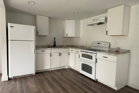 Casa en venta en Winter Haven, Florida, 3 dormitorios, 86.21 m2 № 1550850 - foto 2