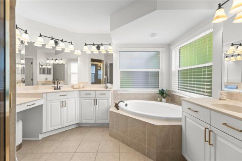Villa ou maison à vendre à Bradenton, Floride: 4 chambres, 274.99 m2 № 2152228 - photo 25