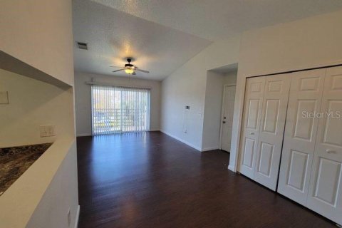 Condo in Orlando, Florida, 2 bedrooms  № 1566679 - photo 4