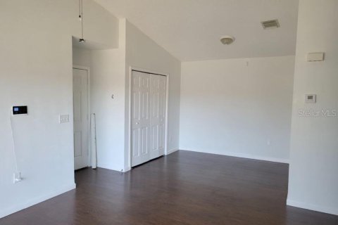 Condo in Orlando, Florida, 2 bedrooms  № 1566679 - photo 17