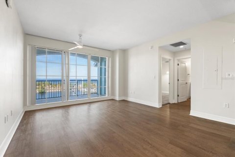 Apartamento en alquiler en Ruskin, Florida, 3 dormitorios, 172.8 m2 № 1850971 - foto 7