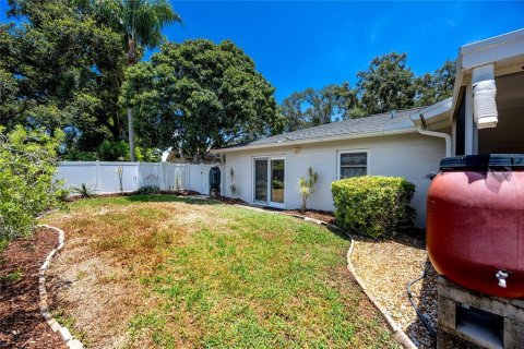 House in Tampa, Florida 3 bedrooms, 169.36 sq.m. № 1837448 - photo 30