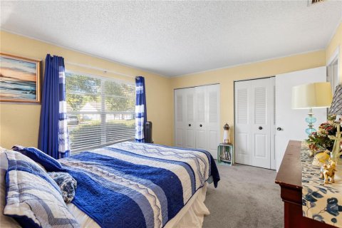 Villa ou maison à vendre à New Port Richey, Floride: 4 chambres, 178.47 m2 № 2419598 - photo 4
