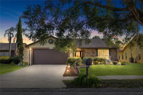 Villa ou maison à New Port Richey, Floride 4 chambres, 178.47 m2 № 2419598