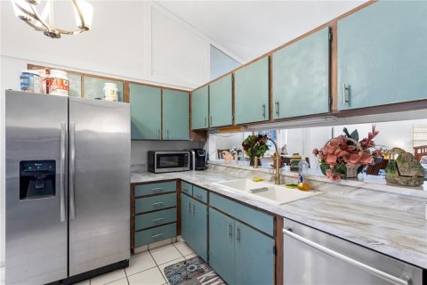 Villa ou maison à vendre à New Port Richey, Floride: 4 chambres, 178.47 m2 № 2419598 - photo 10
