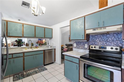 Villa ou maison à vendre à New Port Richey, Floride: 4 chambres, 178.47 m2 № 2419598 - photo 7
