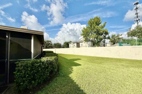Villa ou maison à louer à Tampa, Floride: 2 chambres, 108.32 m2 № 1874066 - photo 21