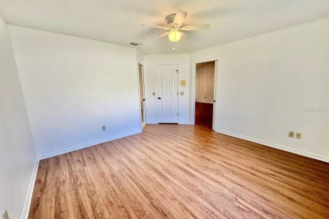 Villa ou maison à louer à Tampa, Floride: 2 chambres, 108.32 m2 № 1874066 - photo 13