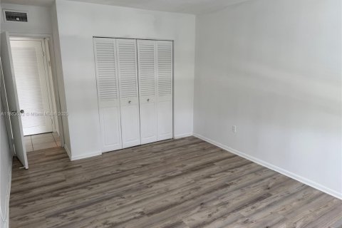 Apartamento en alquiler en Sunny Isles Beach, Florida, 1 dormitorio, 64.57 m2 № 1978155 - foto 8