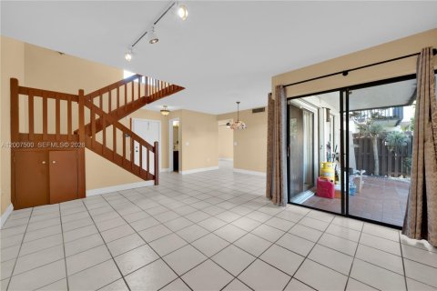 Copropriété à vendre à Miami, Floride: 2 chambres, 119.84 m2 № 2090161 - photo 14