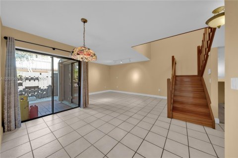 Copropriété à vendre à Miami, Floride: 2 chambres, 119.84 m2 № 2090161 - photo 11