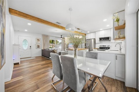 Casa en venta en Tampa, Florida, 3 dormitorios, 113.99 m2 № 2199674 - foto 30
