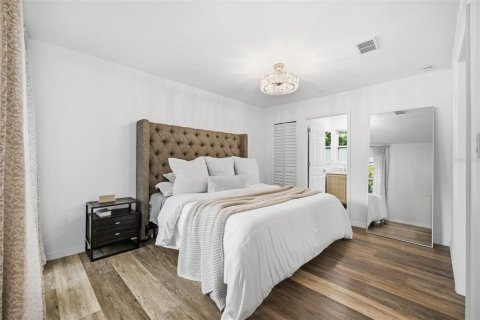 Casa en venta en Tampa, Florida, 3 dormitorios, 113.99 m2 № 2199674 - foto 12