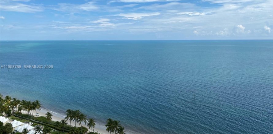 Condo à Key Biscayne, Floride, 3 chambres  № 2153285