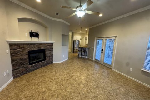 Villa ou maison à louer à Gainesville, Floride: 3 chambres, 134.34 m2 № 2399374 - photo 2