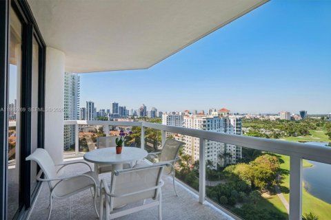 Купить кондоминиум в Авентура, Флорида 2 спальни, 124.49м2, № 2089966 - фото 8