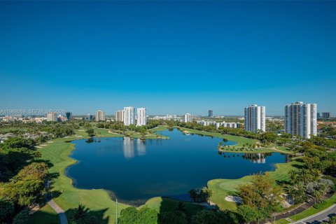 Condo in Aventura, Florida, 2 bedrooms in LANDMARK № 2089966