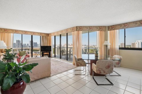 Купить кондоминиум в Авентура, Флорида 2 спальни, 124.49м2, № 2089966 - фото 5