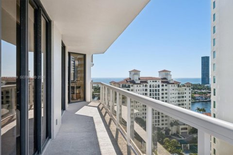 Купить кондоминиум в Авентура, Флорида 2 спальни, 124.49м2, № 2089966 - фото 17