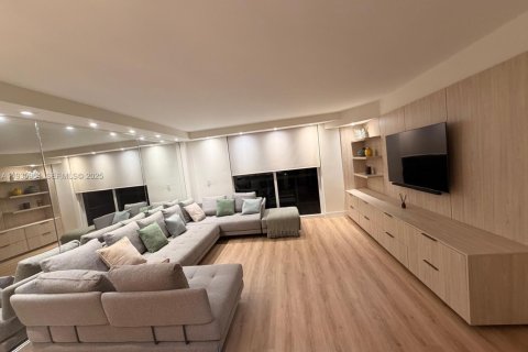 Copropriété à vendre à Bal Harbour, Floride: 2 chambres, 98.1 m2 № 2088727 - photo 3