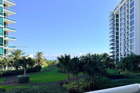 Copropriété à vendre à Bal Harbour, Floride: 2 chambres, 98.1 m2 № 2088727 - photo 19