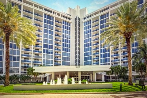Copropriété à vendre à Bal Harbour, Floride: 2 chambres, 98.1 m2 № 2088727 - photo 26
