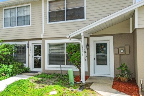Townhouse in Lutz, Florida 2 bedrooms, 138.24 sq.m. № 1796845 - photo 2