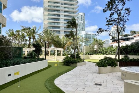 Condo in Miami Beach, Florida, 1 bedroom  № 1976780 - photo 30