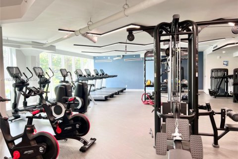 Condo in Miami Beach, Florida, 1 bedroom  № 1976780 - photo 27