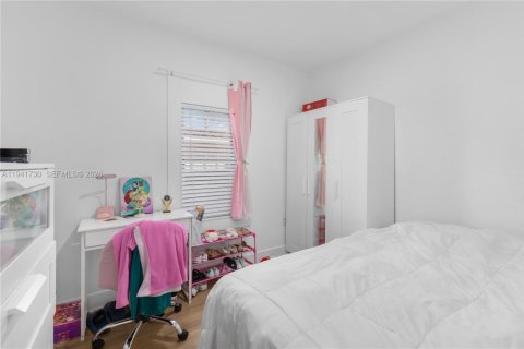 Casa en venta en Miami, Florida, 4 dormitorios, 111.76 m2 № 2001710 - foto 22