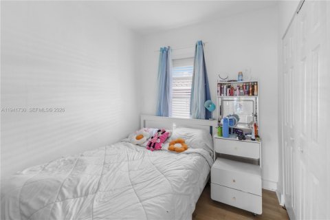 Casa en venta en Miami, Florida, 4 dormitorios, 111.76 m2 № 2001710 - foto 23