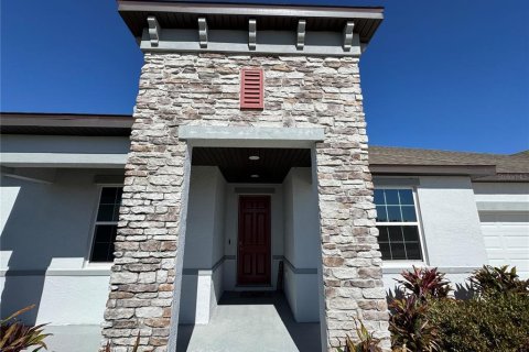 Casa en venta en Thonotosassa, Florida, 4 dormitorios, 303.98 m2 № 2144745 - foto 4