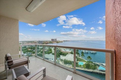 Condo in Riviera Beach, Florida, 3 bedrooms  № 2190796 - photo 16