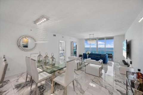 Condo in Riviera Beach, Florida, 3 bedrooms  № 2190796 - photo 7