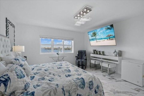 Condo in Riviera Beach, Florida, 3 bedrooms  № 2190796 - photo 14