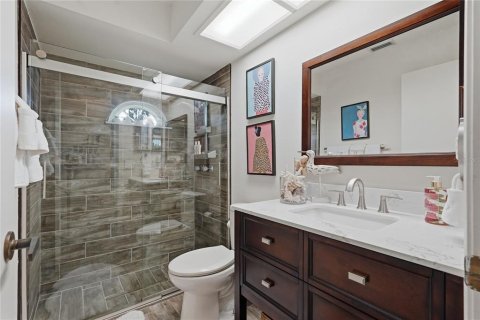 Condo in New Port Richey, Florida, 2 bedrooms  № 2313211 - photo 30