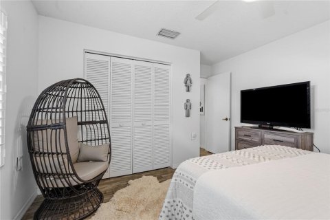 Condo in New Port Richey, Florida, 2 bedrooms  № 2313211 - photo 29