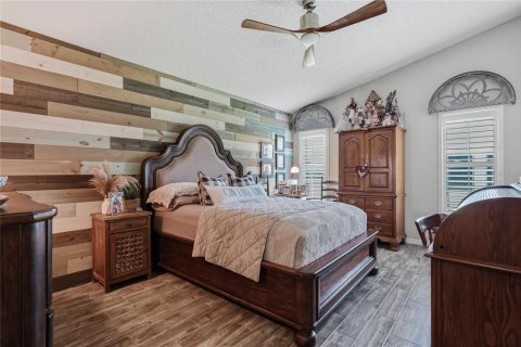 Condo in New Port Richey, Florida, 2 bedrooms  № 2313211 - photo 23