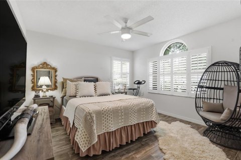 Condo in New Port Richey, Florida, 2 bedrooms  № 2313211 - photo 28