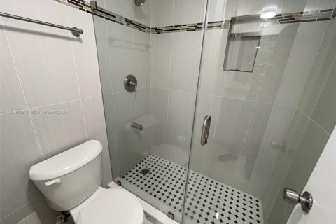 Touwnhouse à louer à Coral Springs, Floride: 3 chambres, 117.99 m2 № 1971088 - photo 15