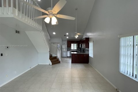 Touwnhouse à louer à Coral Springs, Floride: 3 chambres, 117.99 m2 № 1971088 - photo 22