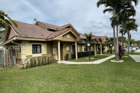 Touwnhouse à louer à Coral Springs, Floride: 3 chambres, 117.99 m2 № 1971088 - photo 29