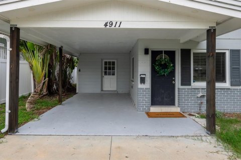 Casa en venta en Saint Petersburg, Florida, 3 dormitorios, 111.76 m2 № 2229872 - foto 3