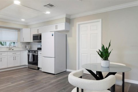 Casa en venta en Saint Petersburg, Florida, 3 dormitorios, 111.76 m2 № 2229872 - foto 8