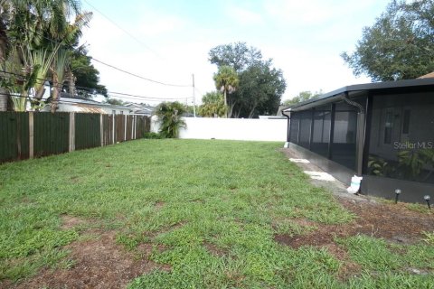 Villa ou maison à vendre à Palm Harbor, Floride: 3 chambres, 125.98 m2 № 2350367 - photo 28